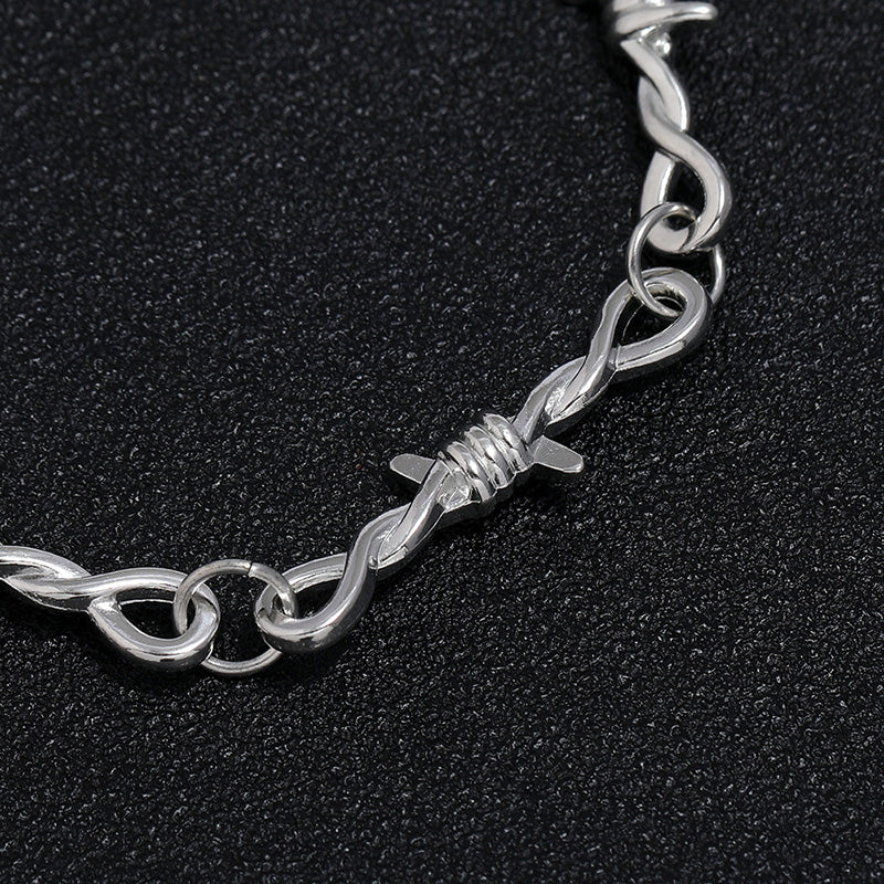 Thorns wire necklace