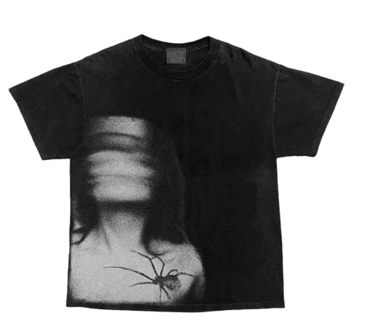 NUN GRAPHIC TEE