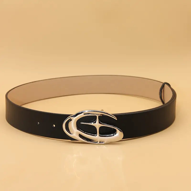 OVAL STAR BUCKLED BELT