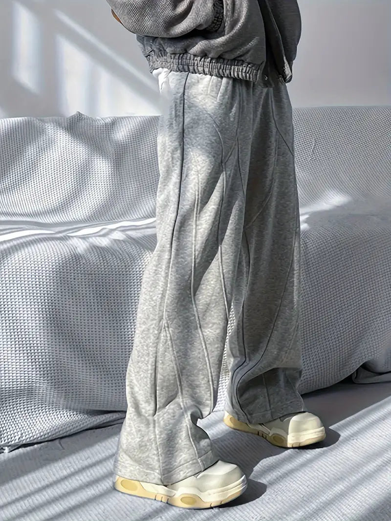 LOOSE FIT SWEATPANTS