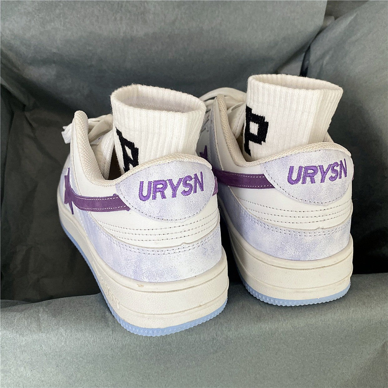 URSYN LOW SNEAKER